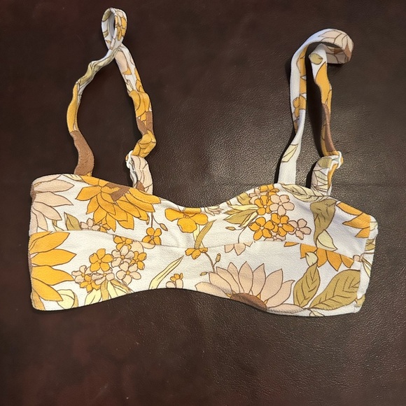 Quicksilver bikini top - Picture 1 of 4